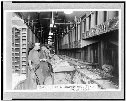 HistoricalFindings Fotoğraf: Demiryolu Posta Treninde Çalışan Erkekler, Demiryolu, RR, Amerika Birleşik Devletleri